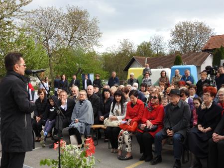 Slovesnost ob pričetku delovanja zdravnika Davorina Kolarića, dr.med., spec. družinske medicine na Razkrižju 32